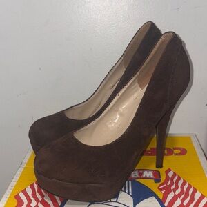 Women’s Delicacy Elegant Brown High Heels size 8